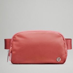 Lululemon • Belt Bag in Brier Rose